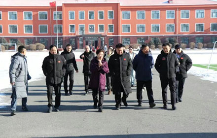 实地指导促发展  擘画教育新篇章——梁少宗董事长一行调研鹅坡教育集团阿城校区