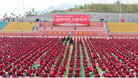 珍爱生命怀感恩 习文练武成全才 | 鹅坡武校隆重举行感恩励志报告会