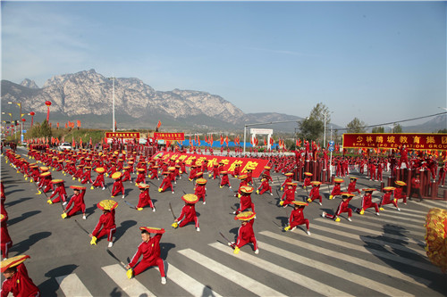 鹅坡中专学生参加少林武术节