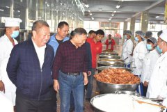 国庆中秋双节降临，鹅坡温暖情满