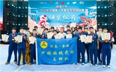 载誉而归 | 祝贺鹅坡龙狮队勇夺全